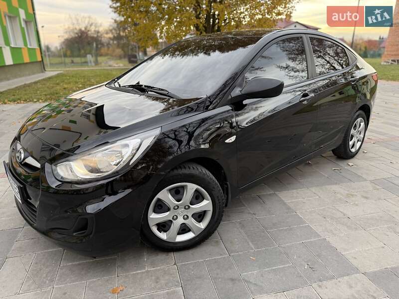 Седан Hyundai Accent 2011 в Тернополе
