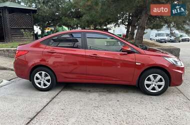 Седан Hyundai Accent 2011 в Киеве