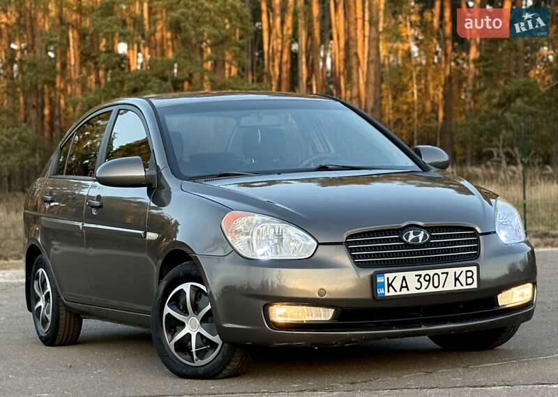 Седан Hyundai Accent 2008 в Киеве