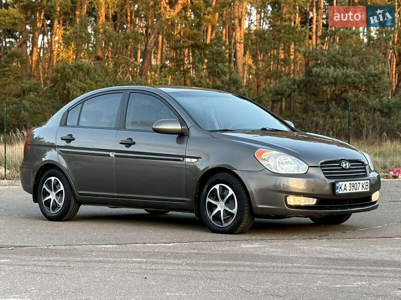 Седан Hyundai Accent 2008 в Киеве