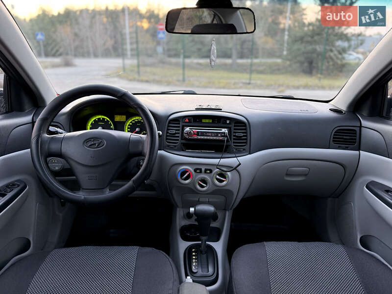 Седан Hyundai Accent 2008 в Киеве