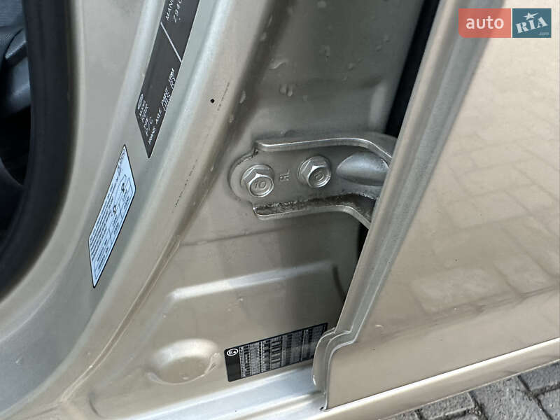 Седан Hyundai Accent 2012 в Черновцах