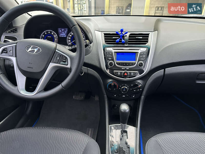 Седан Hyundai Accent 2012 в Виннице фото 10 Седан Hyundai Accent 2012 в Виннице