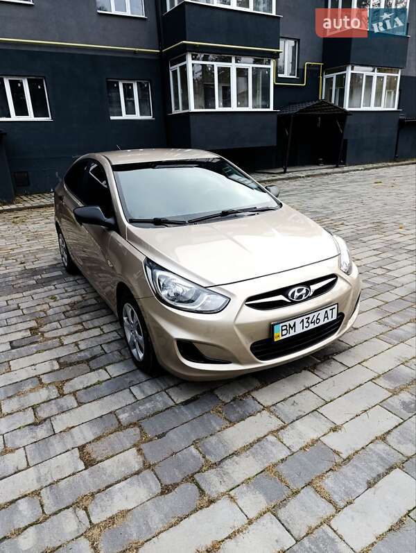 Седан Hyundai Accent 2011 в Ахтырке