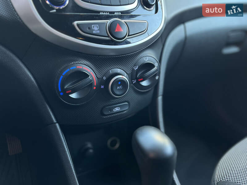 Седан Hyundai Accent 2011 в Киеве фото 21 Седан Hyundai Accent 2011 в Киеве