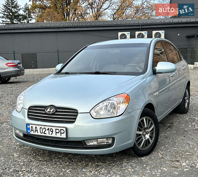 Седан Hyundai Accent 2008 в Прилуках