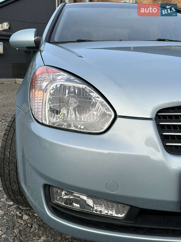 Седан Hyundai Accent 2008 в Прилуках