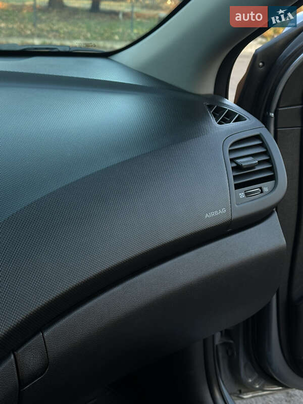 Седан Hyundai Accent 2019 в Киеве фото 19 Седан Hyundai Accent 2019 в Киеве