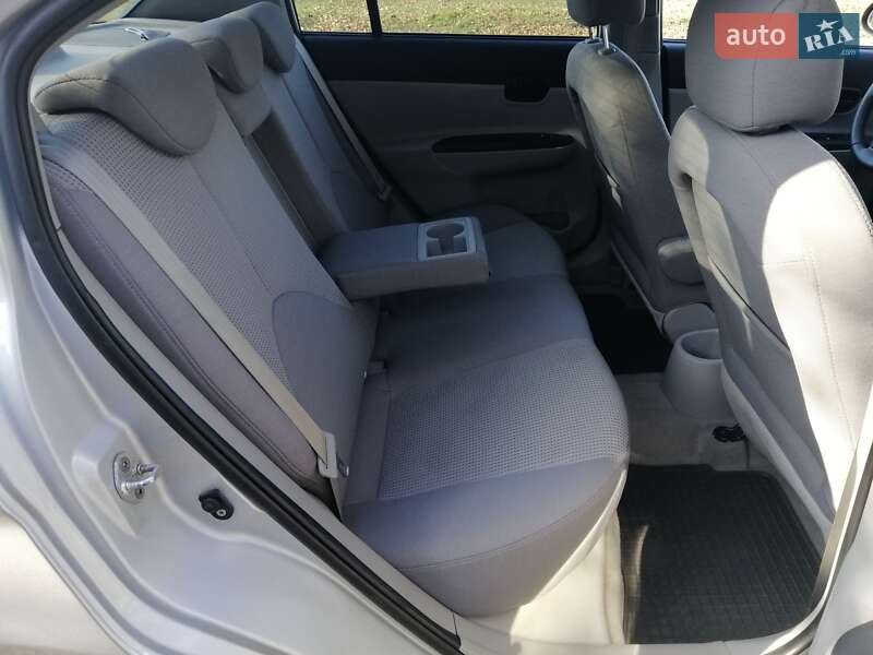 Седан Hyundai Accent 2008 в Запоріжжі