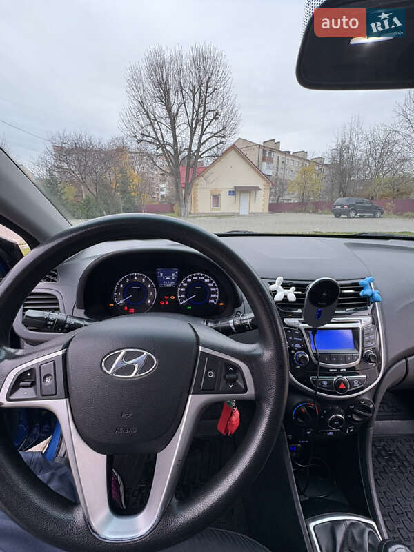 Седан Hyundai Accent 2011 в Ивано-Франковске фото 10 Седан Hyundai Accent 2011 в Ивано-Франковске
