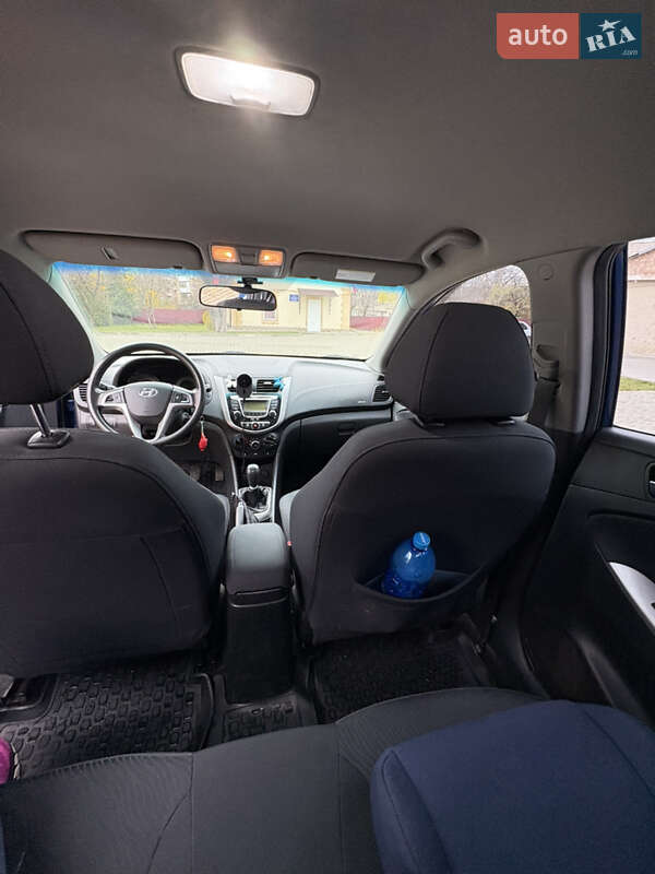 Седан Hyundai Accent 2011 в Ивано-Франковске фото 18 Седан Hyundai Accent 2011 в Ивано-Франковске