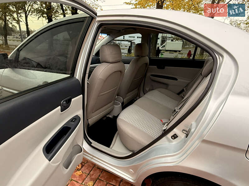 Седан Hyundai Accent 2007 в Харькове фото 24 Седан Hyundai Accent 2007 в Харькове
