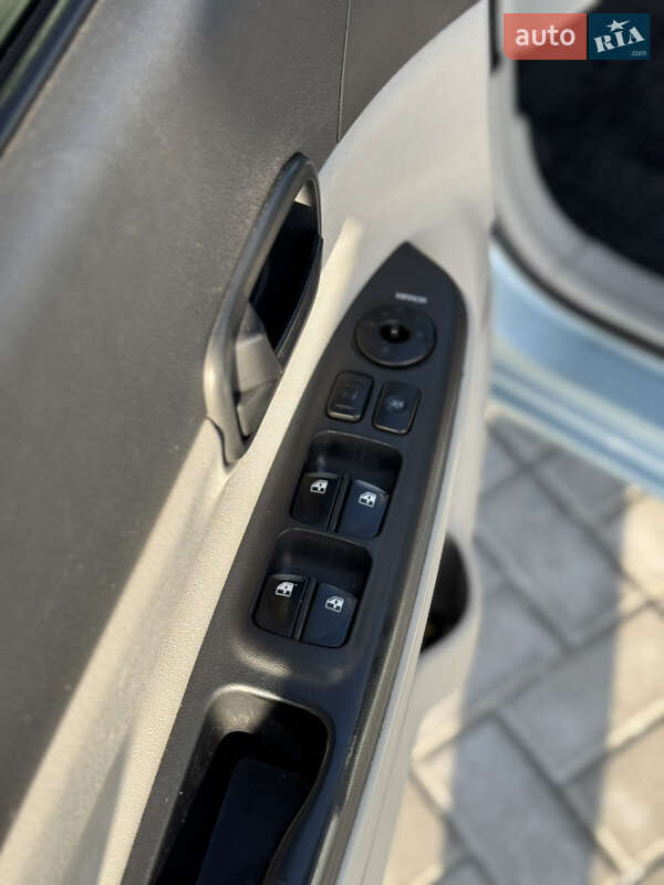 Седан Hyundai Accent 2008 в Днепре фото 12 Седан Hyundai Accent 2008 в Днепре