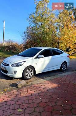 Седан Hyundai Accent 2011 в Умани