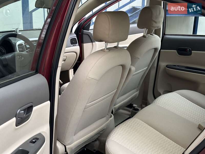 Седан Hyundai Accent 2008 в Николаеве