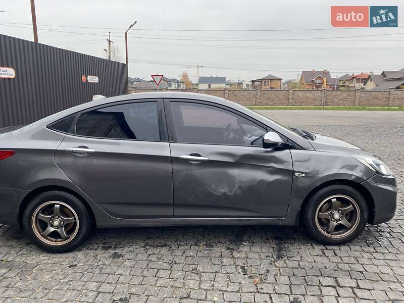Седан Hyundai Accent 2011 в Киеве
