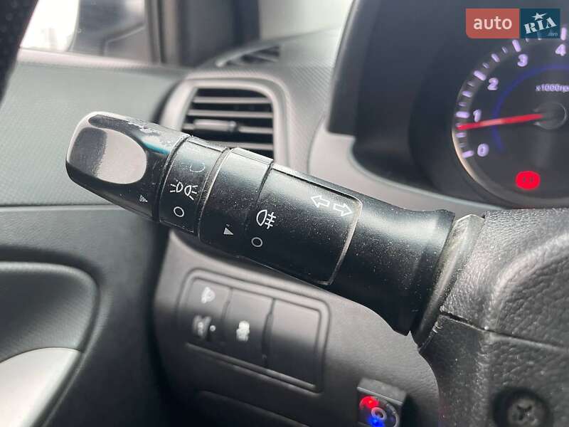 Седан Hyundai Accent 2018 в Киеве фото 18 Седан Hyundai Accent 2018 в Киеве