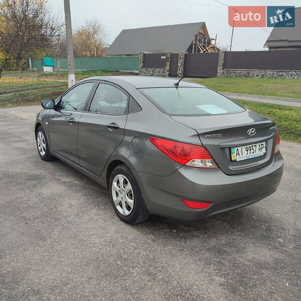 Седан Hyundai Accent 2013 в Мироновке