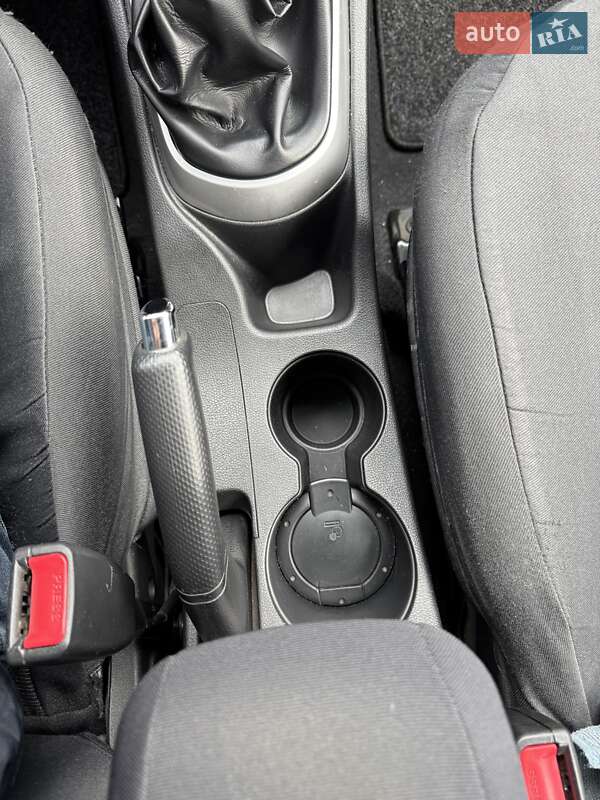 Седан Hyundai Accent 2011 в Киеве фото 20 Седан Hyundai Accent 2011 в Киеве