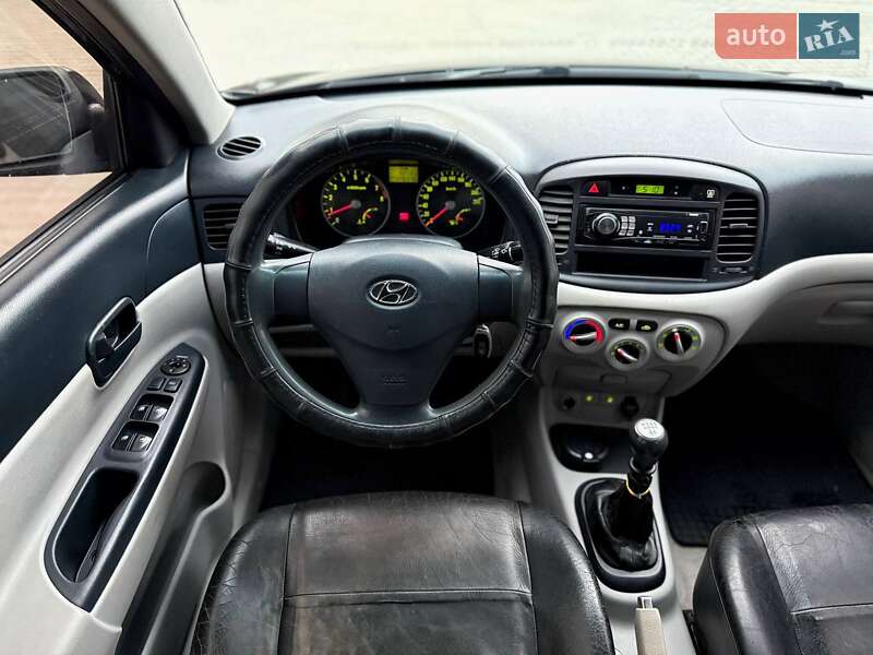 Седан Hyundai Accent 2007 в Черновцах