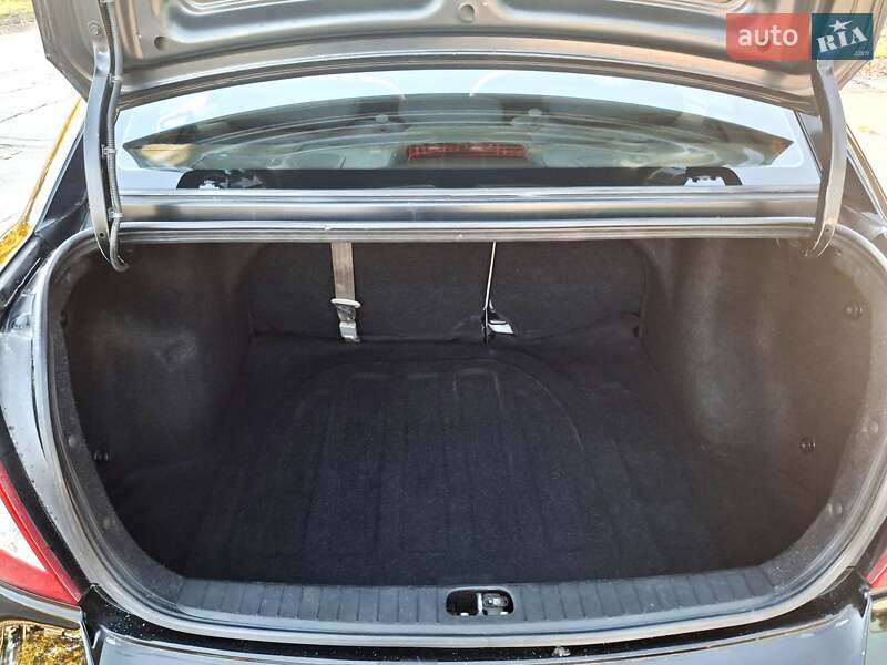 Седан Hyundai Accent 2008 в Днепре