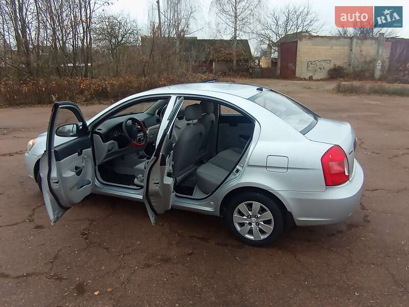 Седан Hyundai Accent 2010 в Мені фото 12 Седан Hyundai Accent 2010 в Мені