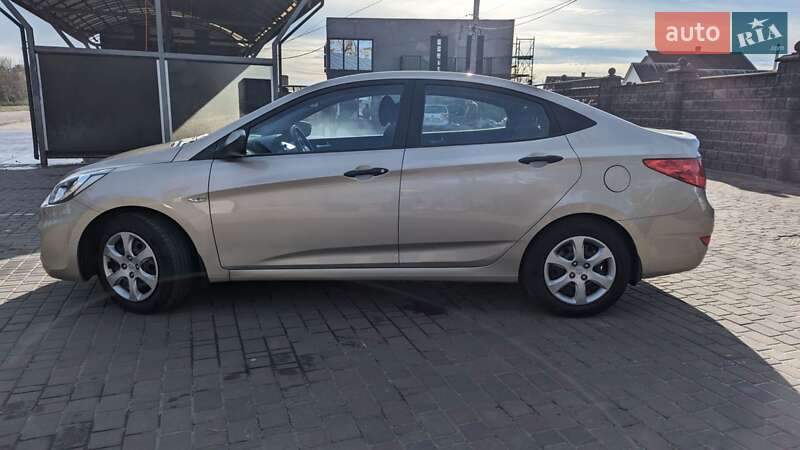 Седан Hyundai Accent 2012 в Києві