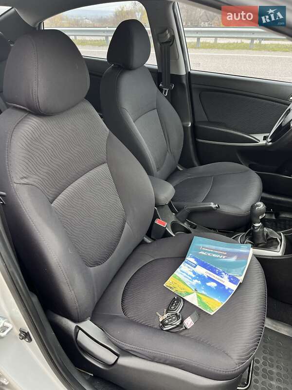Седан Hyundai Accent 2013 в Дніпрі