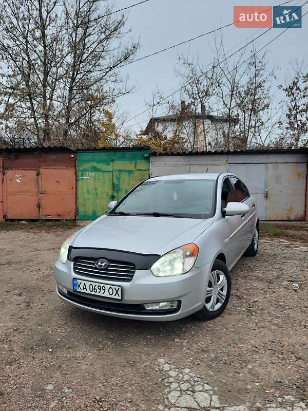 Седан Hyundai Accent 2008 в Киеве