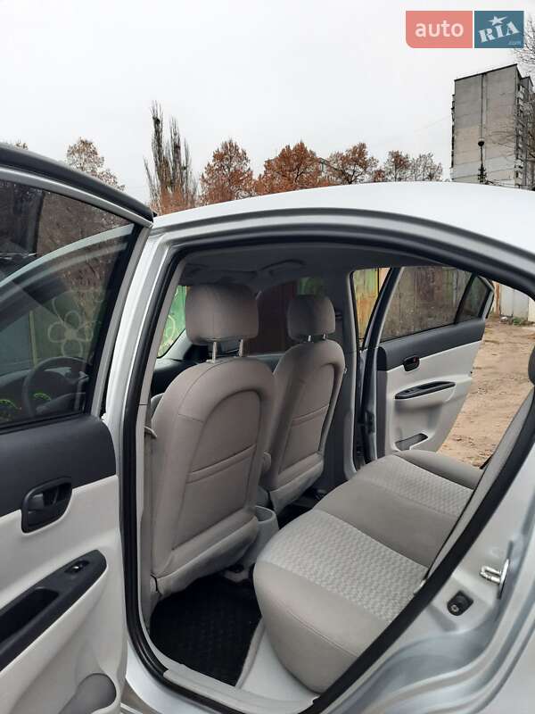 Седан Hyundai Accent 2008 в Киеве