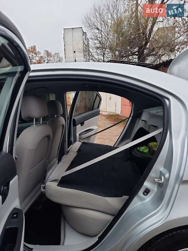 Седан Hyundai Accent 2008 в Киеве