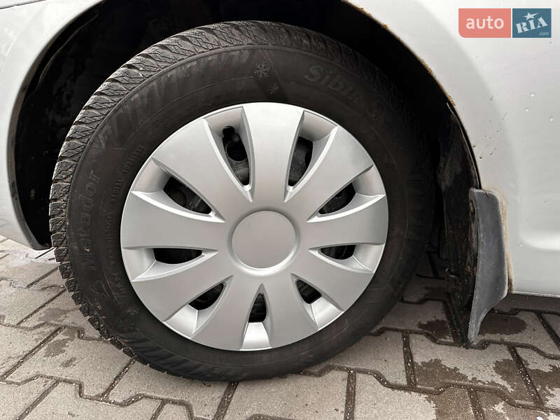 Седан Hyundai Accent 2008 в Кривом Роге