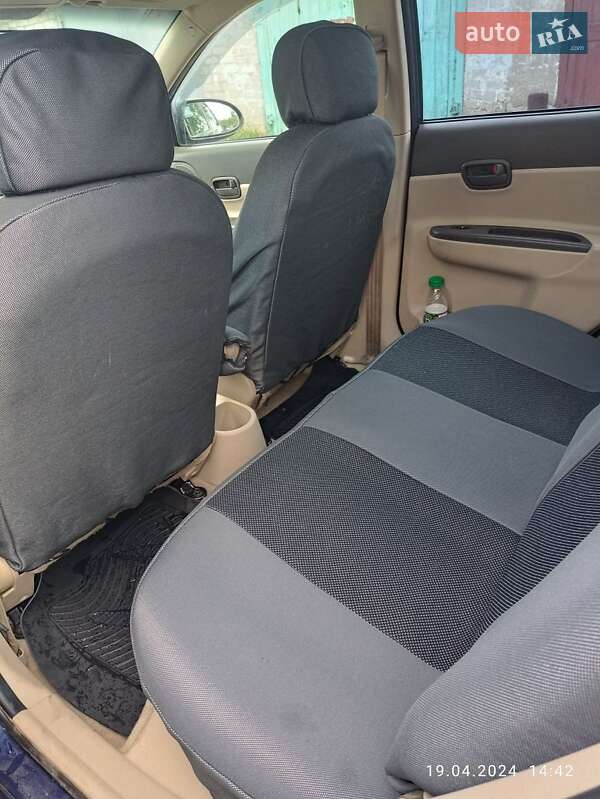 Седан Hyundai Accent 2008 в Синельниково фото 4 Седан Hyundai Accent 2008 в Синельниково