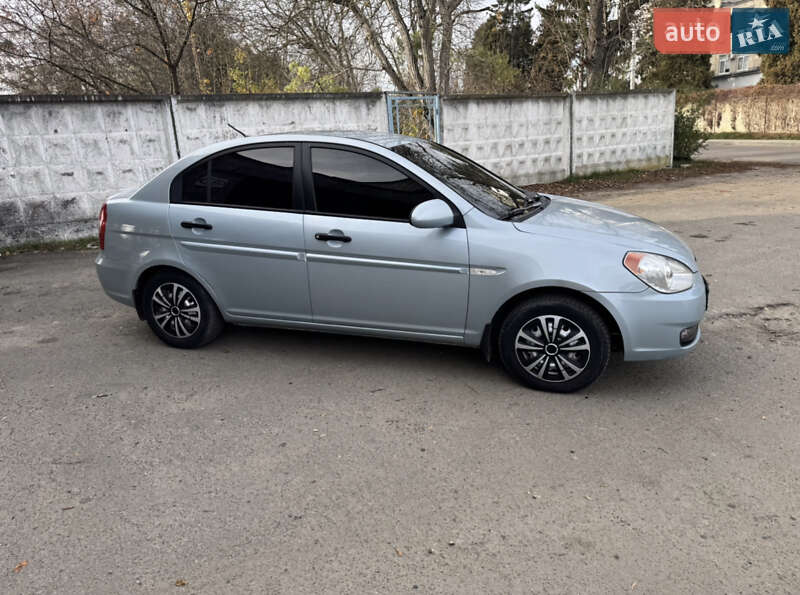 Седан Hyundai Accent 2008 в Чернівцях