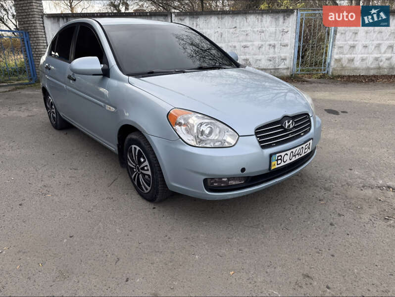 Седан Hyundai Accent 2008 в Чернівцях