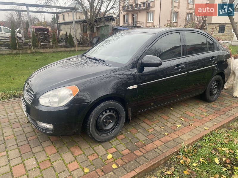 Седан Hyundai Accent 2008 в Ивано-Франковске