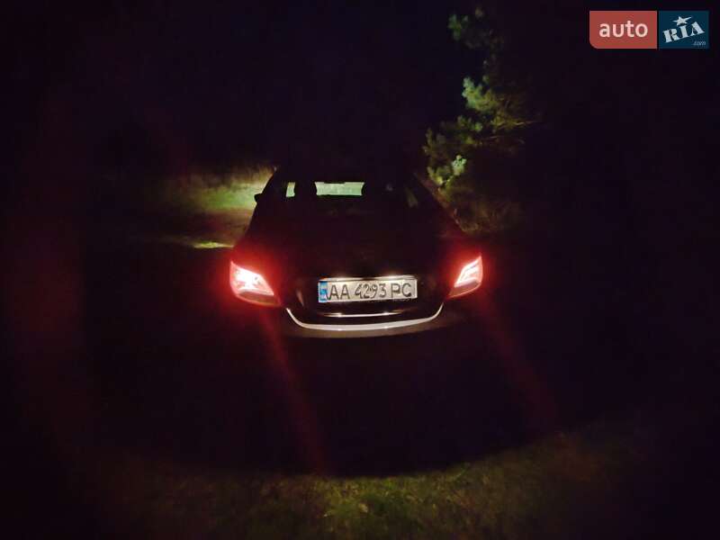 Седан Hyundai Accent 2016 в Краснограде