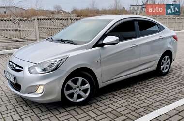 Седан Hyundai Accent 2011 в Запоріжжі
