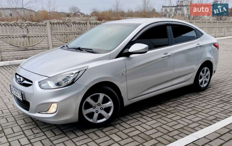 Hyundai Accent 2011