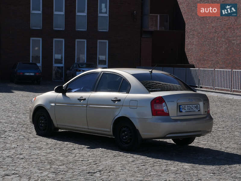 Седан Hyundai Accent 2008 в Дніпрі