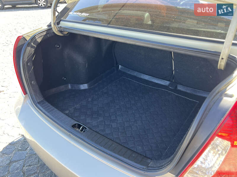 Седан Hyundai Accent 2008 в Дніпрі