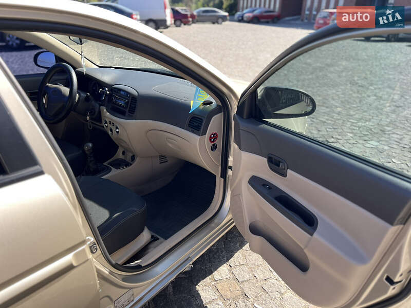 Седан Hyundai Accent 2008 в Дніпрі