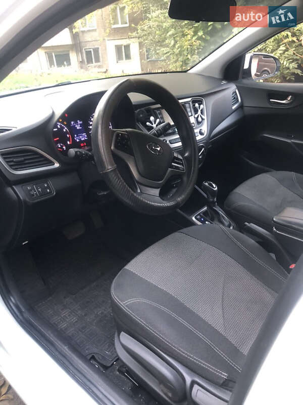 Седан Hyundai Accent 2017 в Кам'янському