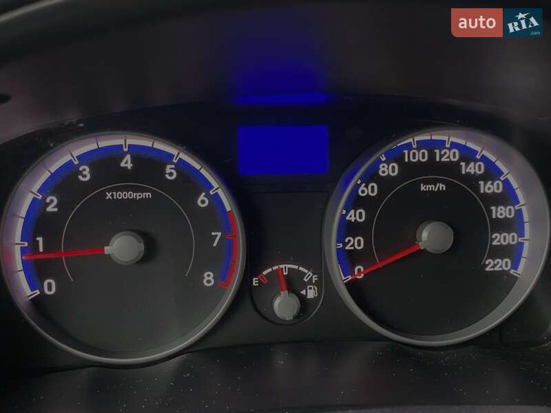 Седан Hyundai Accent 2009 в Буштыне