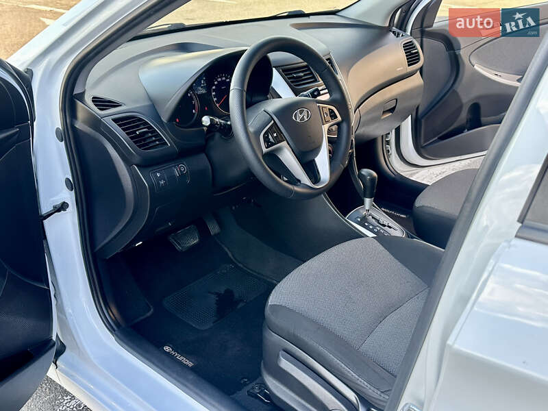 Седан Hyundai Accent 2013 в Дніпрі фото 10 Седан Hyundai Accent 2013 в Дніпрі