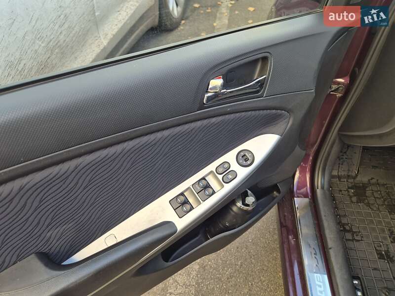 Седан Hyundai Accent 2013 в Києві
