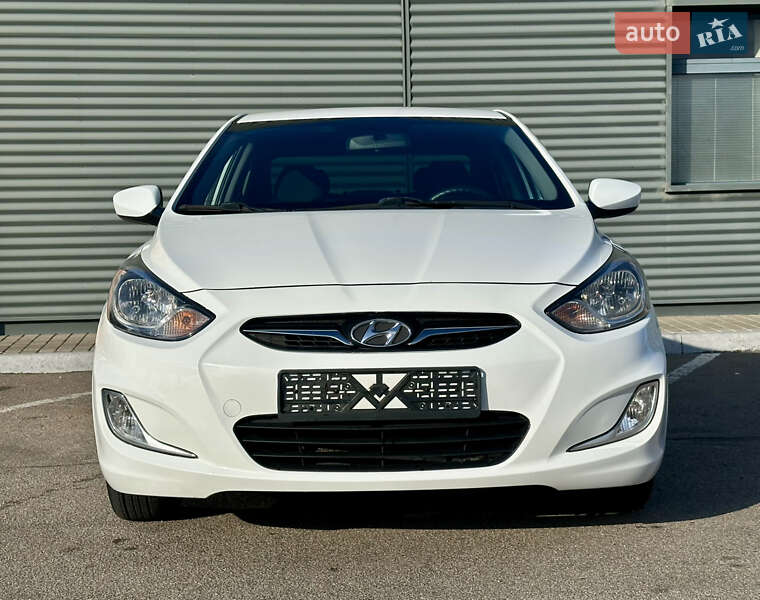 Седан Hyundai Accent 2013 в Дніпрі фото 6 Седан Hyundai Accent 2013 в Дніпрі