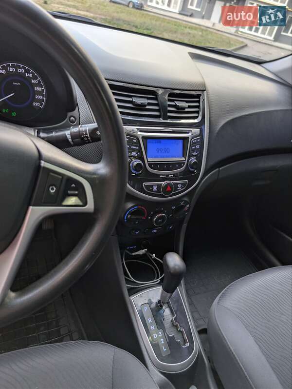 Седан Hyundai Accent 2011 в Чернігові фото 21 Седан Hyundai Accent 2011 в Чернігові