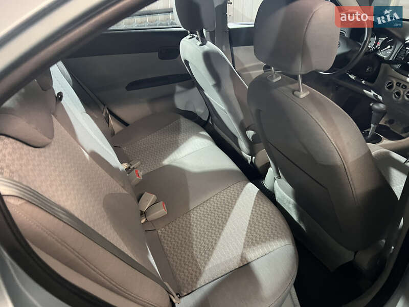 Седан Hyundai Accent 2009 в Києві фото 11 Седан Hyundai Accent 2009 в Києві