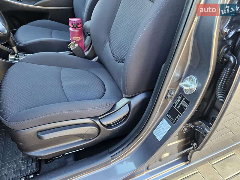 Седан Hyundai Accent 2016 в Одессе фото 30 Седан Hyundai Accent 2016 в Одессе
